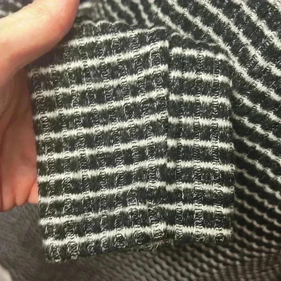 Lucky Brand Bonne Chance Cowl Neck Striped Sweater Size XS Black & White - Picture 8 of 9
